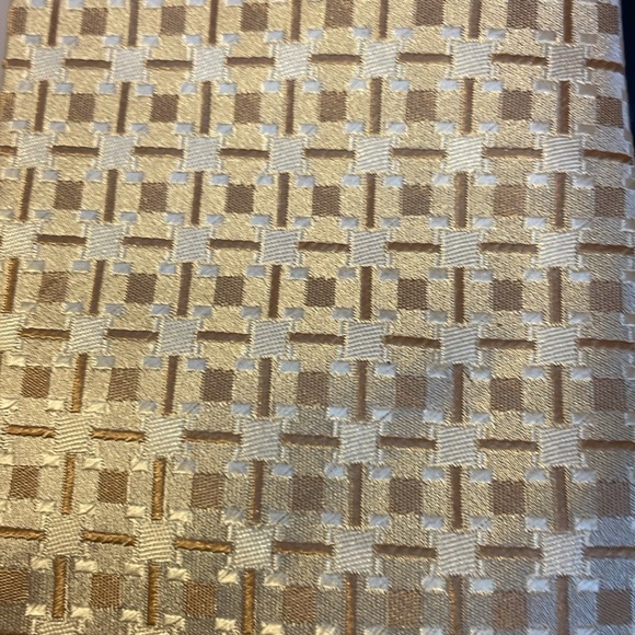 Steve Harvey Collection Gold Silver Tan Geometric Design Silk Handmade Necktie - Picture 8 of 13